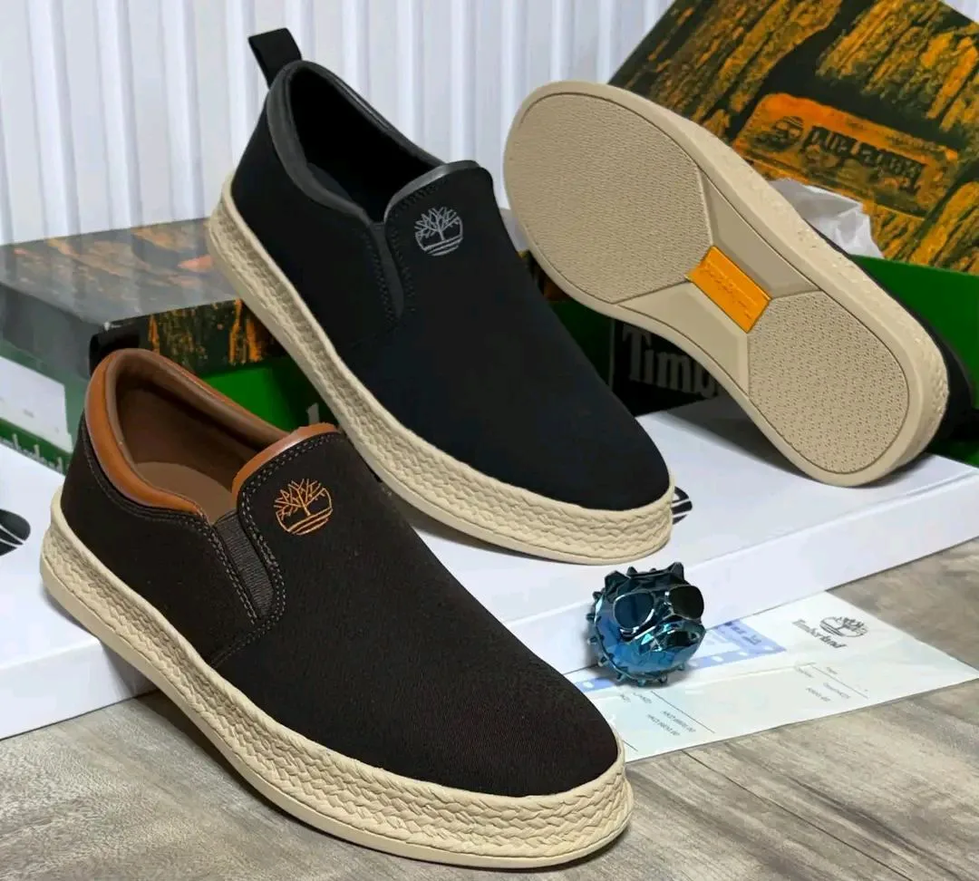 Chris wears — shop logo