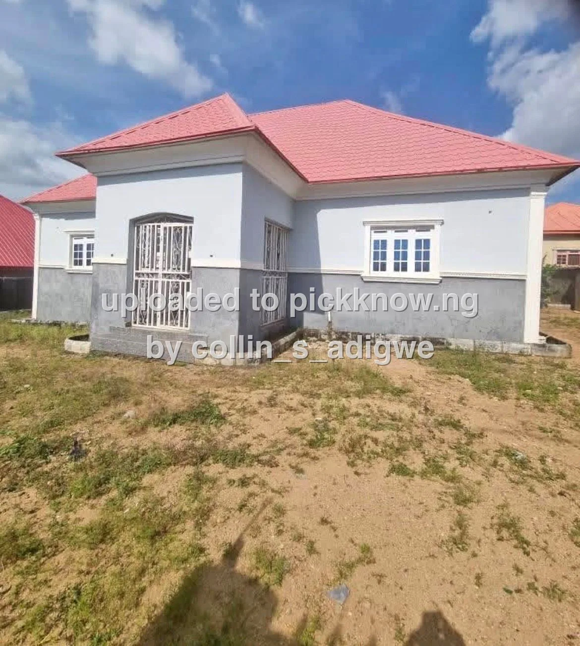 3bedroom bungalow fully detached for sell