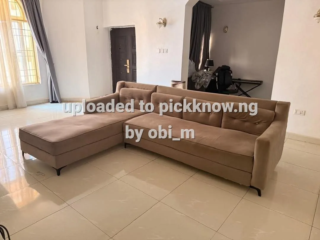 OBI.M — shop cover photo