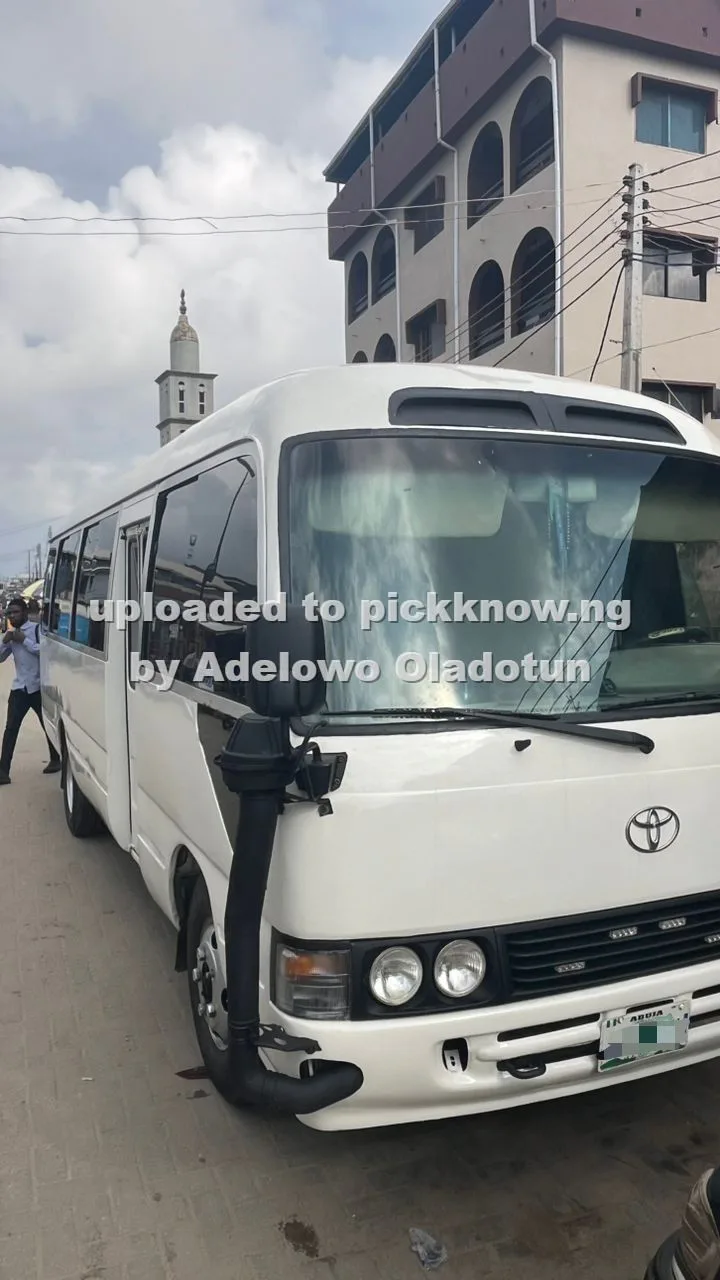 Adelowo Oladotun — shop cover photo