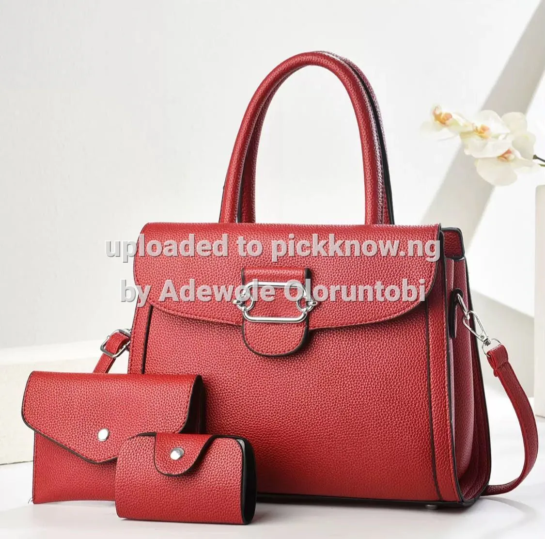 #Nigeriashopping #beautifulbags #luxurybags #differentcolors @convinientprice