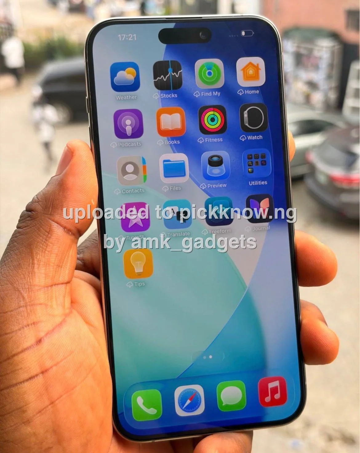 AMK GADGETS — shop cover photo