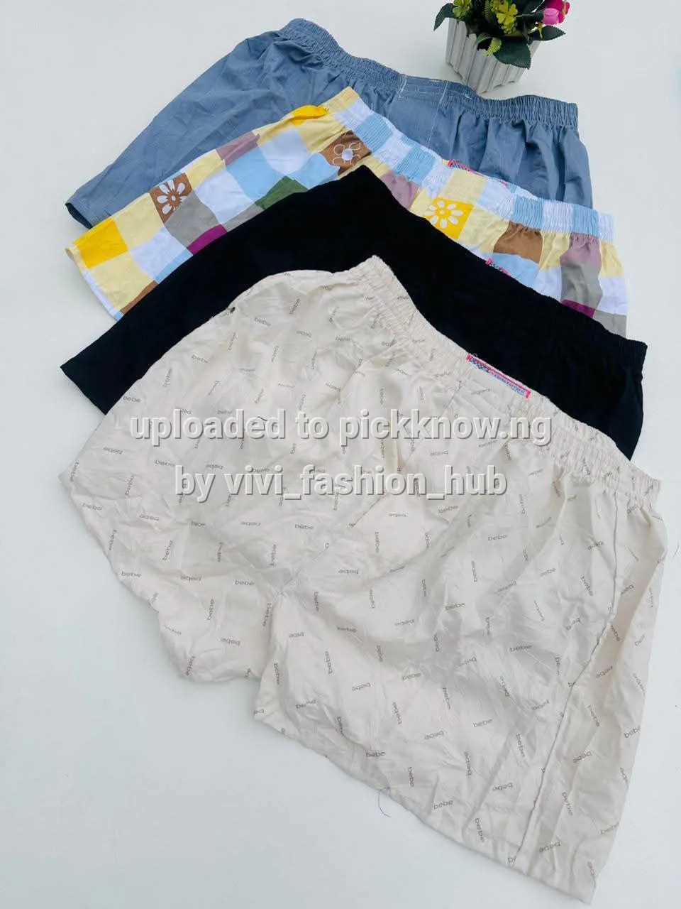 Vivi fashion hub — shop cover photo