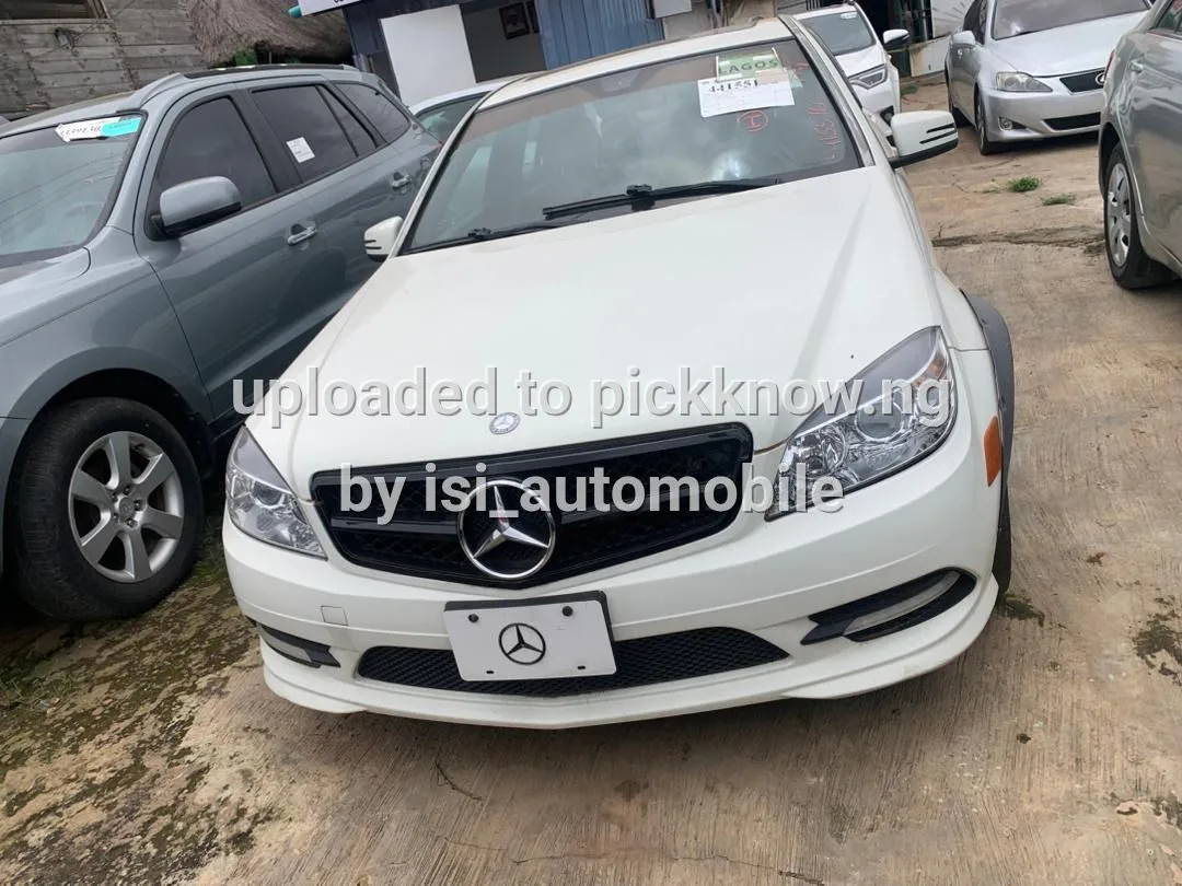 Isi automobile — shop cover photo